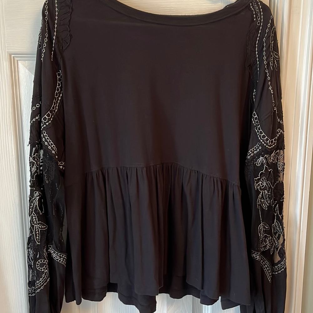 Free People long sleeve with lace & embroidery top size XS